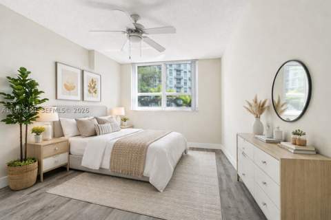 2000 N Bayshore Dr 304, Miami FL - photo 10 of 32