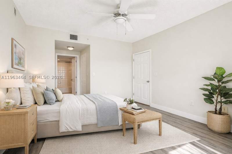 2 bedroom Condominium at 2000 N Bayshore Dr 304, Cite Condo, Miami — photo 3