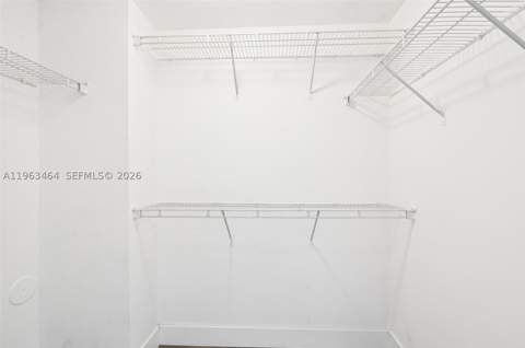 2000 N Bayshore Dr 304, Miami FL - photo 6 of 32