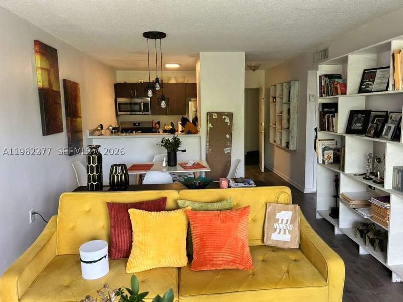 1 bedroom Condominium at 1225 NE 124th St 46A, Windward Condow, North Miami — photo 3