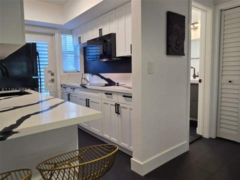 1021 Michigan Ave 9, Miami Beach FL - photo 10 of 33