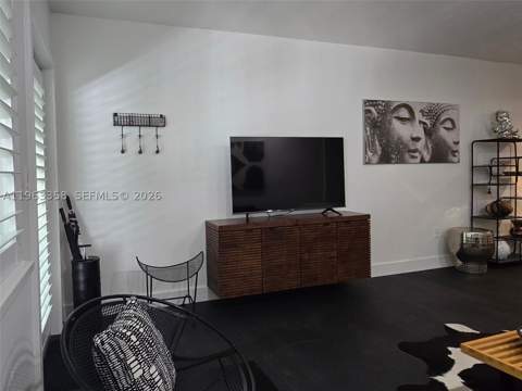 1021 Michigan Ave 9, Miami Beach FL - photo 6 of 33