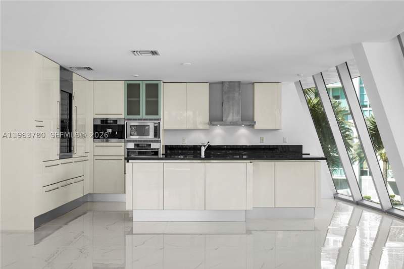 4 bedroom Condominium at 2950 NE 188th St 349, Artech Residences At Aven, Aventura — photo 5