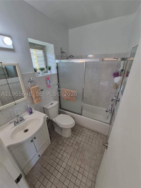 520 Euclid Ave 8, Miami Beach FL - photo 9 of 10