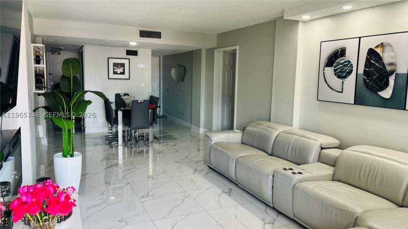 3 bedroom Condominium at 14250 SW 62nd St 319, Cypress Club Of Kendale C, Miami — photo 3