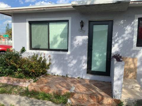 896 NW 103rd St, Miami FL - photo 7 of 11