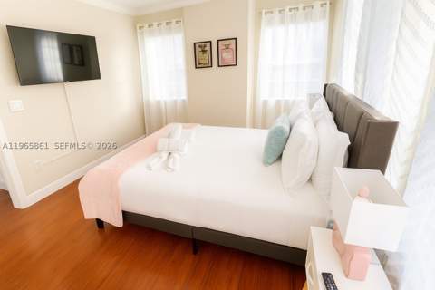 1545 NW 8th Ter, Miami FL - photo 13 of 27