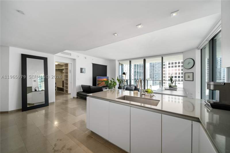 2 bedroom Condominium at 68 SE 6th St 1201, Reach Condo, Miami — photo 2