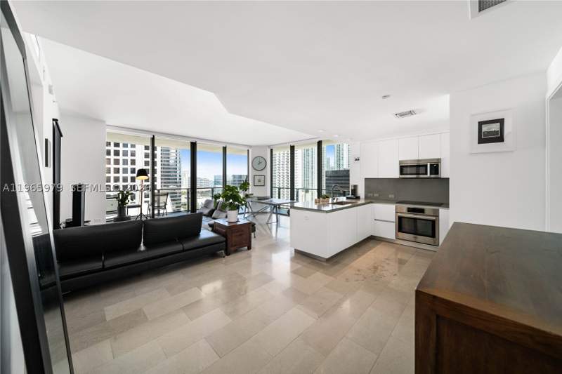 2 bedroom Condominium at 68 SE 6th St 1201, Reach Condo, Miami — photo 4