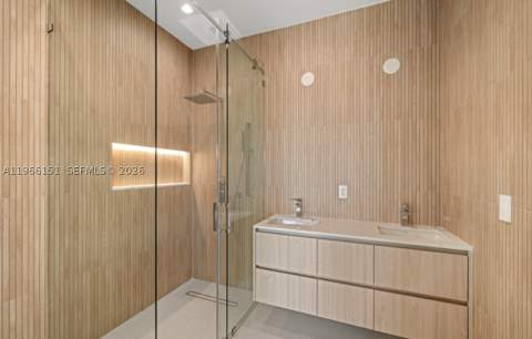 2050 S Hibiscus Dr, North Miami FL - photo 11 of 17