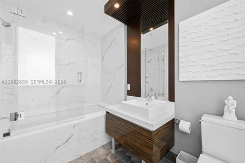 1100 Biscayne Blvd 5706, Miami FL - photo 10 of 39