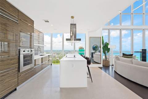 1100 Biscayne Blvd 5706, Miami FL - photo 12 of 39