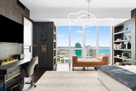 1100 Biscayne Blvd 5706, Miami FL - photo 7 of 39