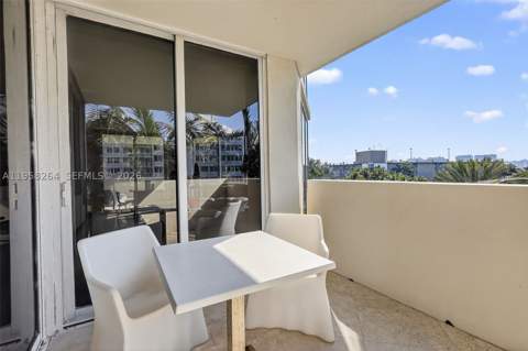 19333 Collins Ave 510, Sunny Isles Beach FL - photo 20 of 57