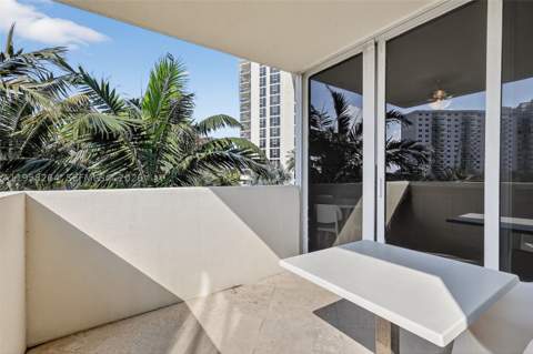 19333 Collins Ave 510, Sunny Isles Beach FL - photo 22 of 57