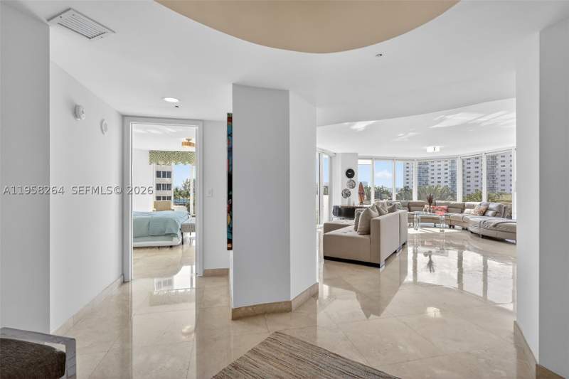 3 bedroom Condominium at 19333 Collins Ave 510, Ocean One Condo, Sunny Isles Beach — photo 4