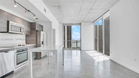 151 SE 1st St 2101, Miami FL - photo 9 of 23