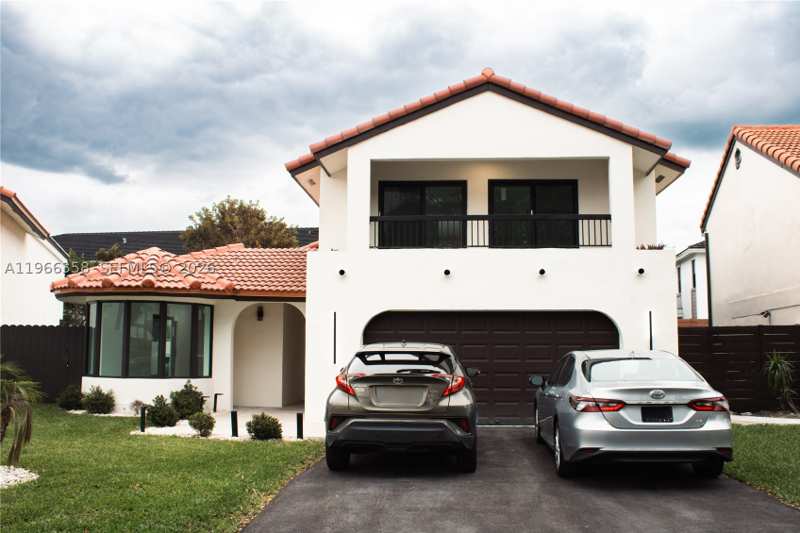 4 bedroom SingleFamilyResidence at 10433 SW 118th Ct, The Missions, Miami — photo 1