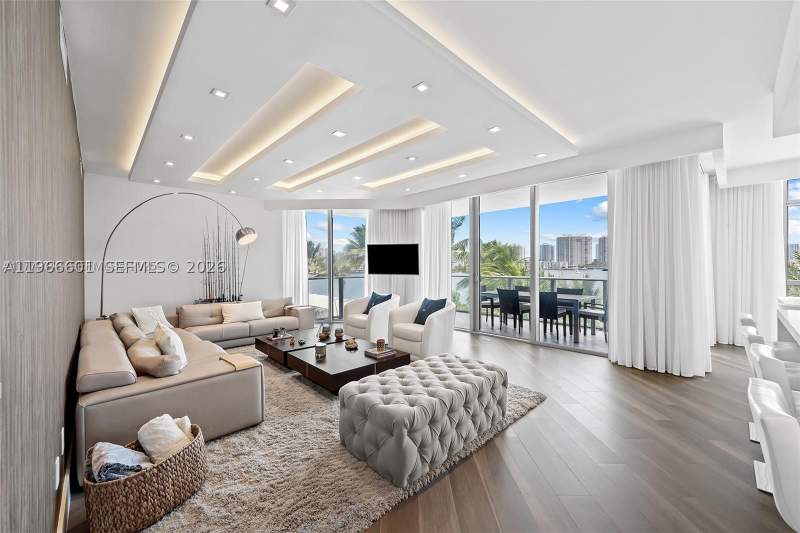 3 bedroom Condominium at 17301 Biscayne Blvd 2110, Marina Palms Residences N, North Miami Beach — photo 2