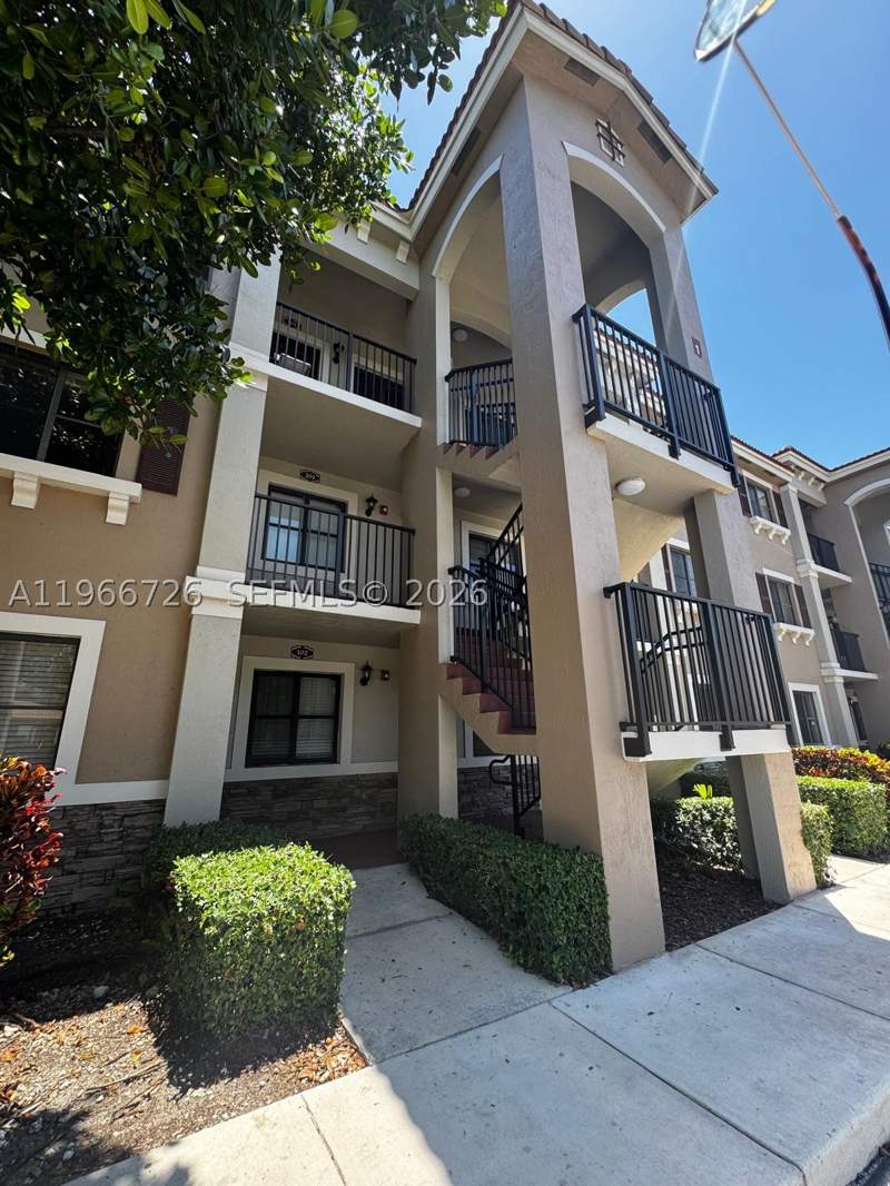 2 bedroom Condominium at 22621 SW 88th Pl 302-8, The Courts At Bayshore II, Cutler Bay — photo 2