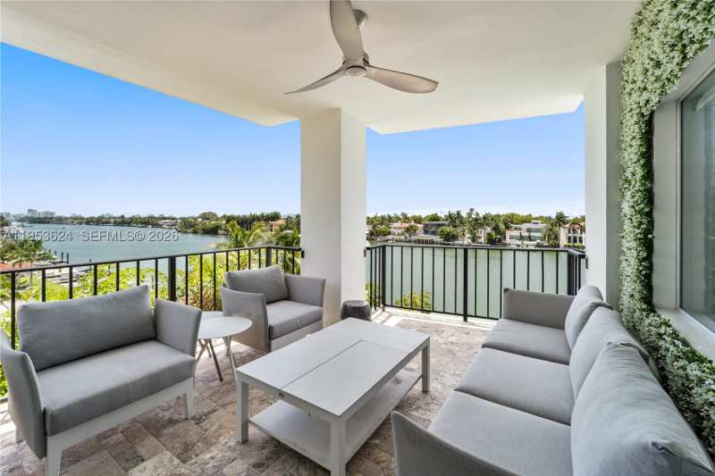 3 bedroom Condominium at 5640 Collins Ave 4D, Ashley Apartments Condomi, Miami Beach — photo 1
