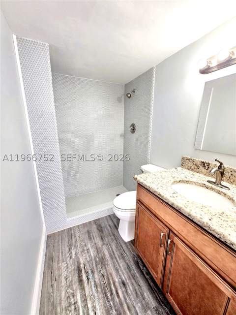 17021 N Bay Rd 324, Sunny Isles Beach FL - photo 18 of 23