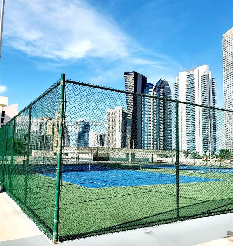 2 bedroom Condominium at 17021 N Bay Rd 324, Plaza Of Americas Condo P, Sunny Isles Beach — photo 2
