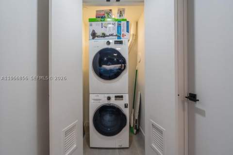 227 NE 2nd St 1905, Miami FL - photo 10 of 17