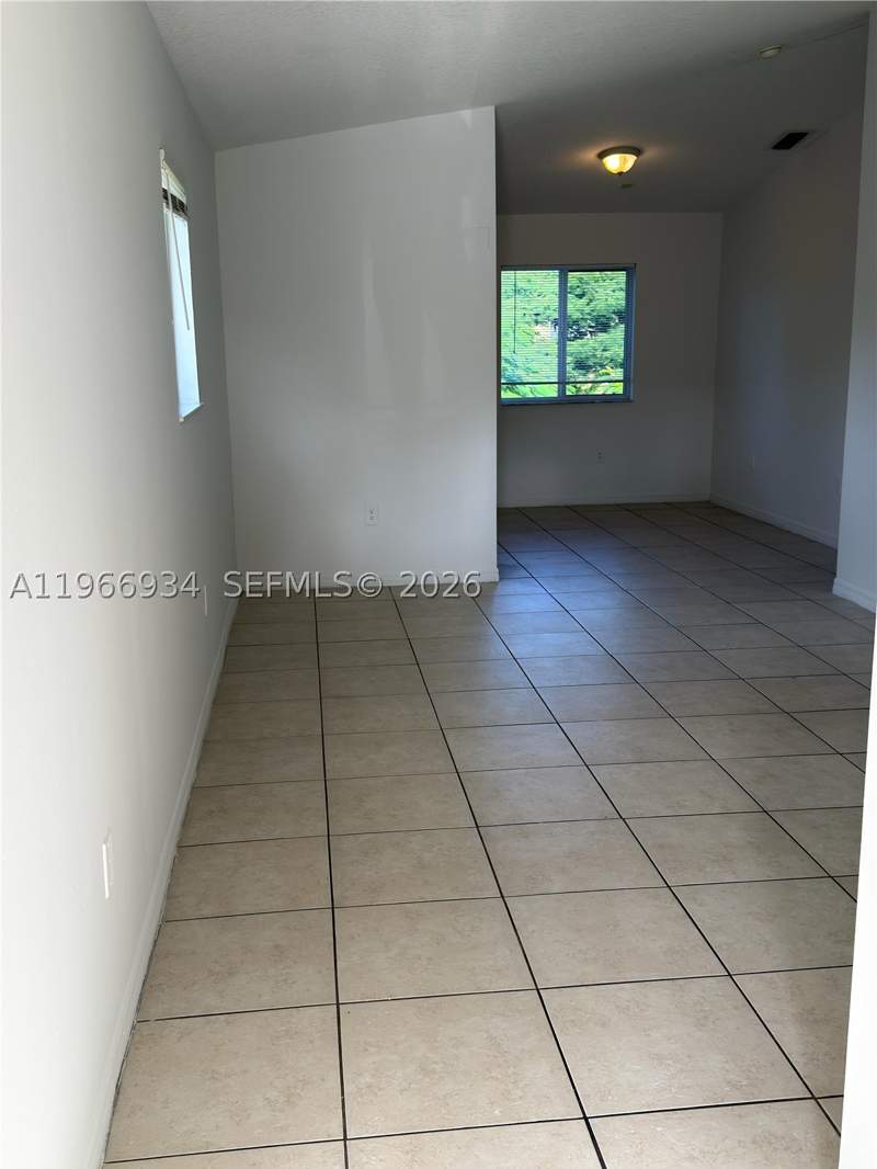 3 bedroom Condominium at 930 NE 34th Ave 201, Monterey At Malibu Bay Co, Homestead — photo 5
