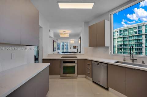 3030 NE 188th St 602, Aventura FL - photo 12 of 42