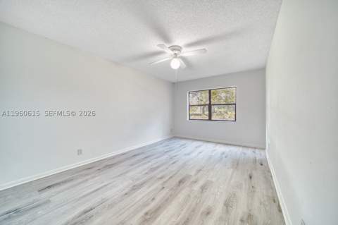 8290 Lake Dr 236, Doral FL - photo 12 of 26