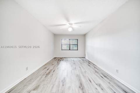 8290 Lake Dr 236, Doral FL - photo 16 of 26
