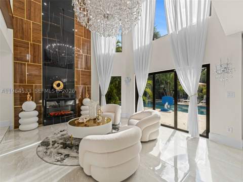 6180 Pine Tree Dr, Miami Beach FL - photo 15 of 65