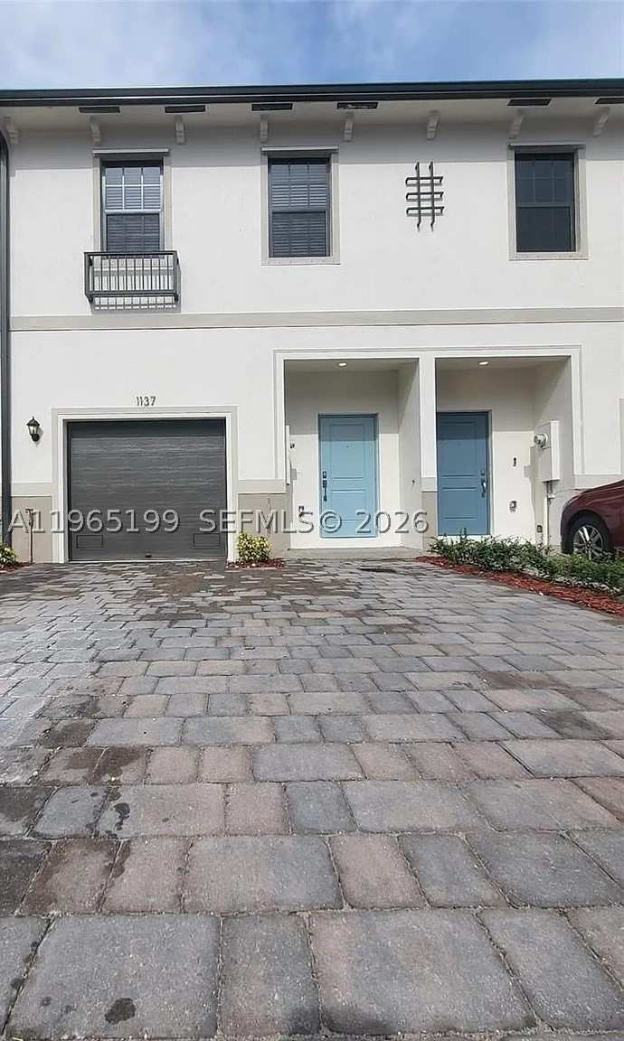 3 bedroom Townhouse at 1137 SW 6th Ct, Regal Palm Subdivision, Florida City — photo 1