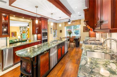 4867 SW 82nd St, Miami FL - photo 16 of 64
