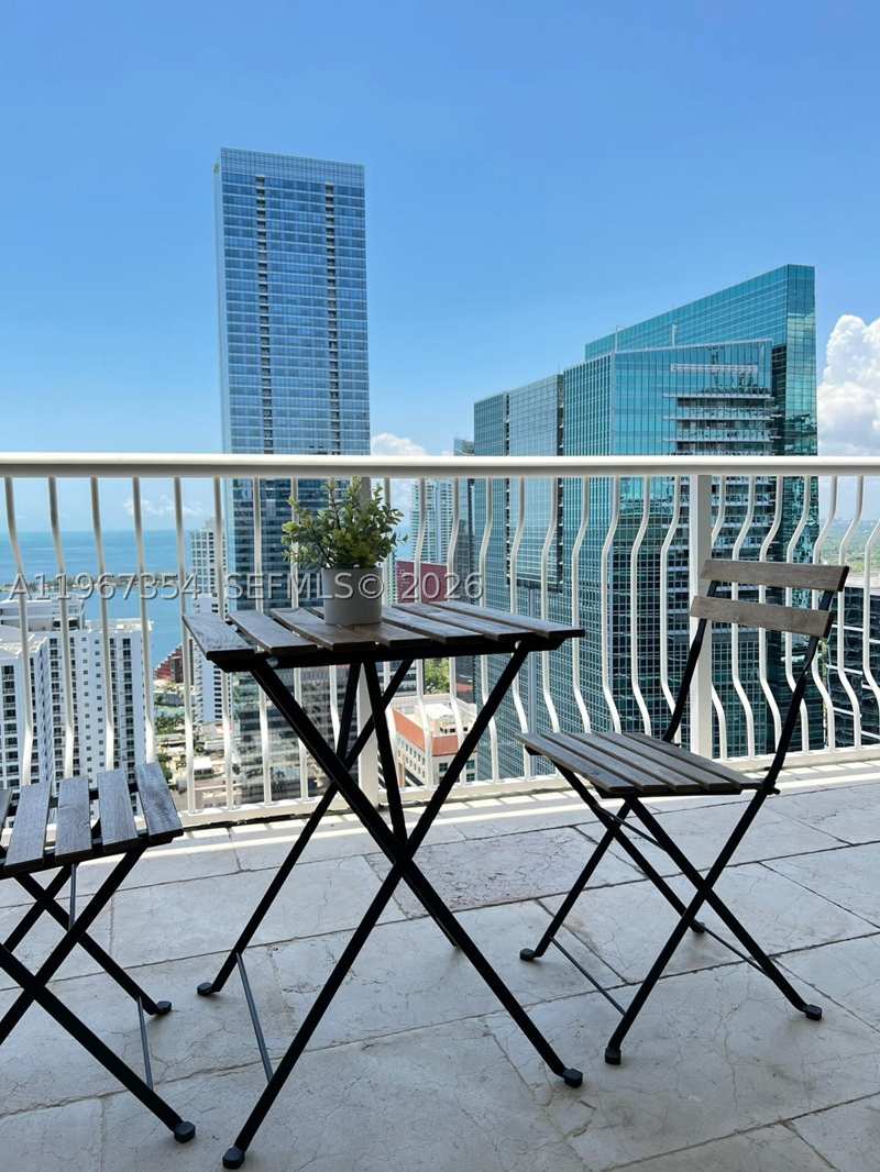 1 bedroom Condominium at 1200 Brickell Bay Dr 4217, The Club At Brickell Bay, Miami — photo 1