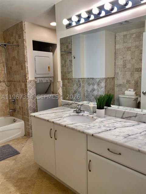 1200 Brickell Bay Dr 4217, Miami FL - photo 14 of 23