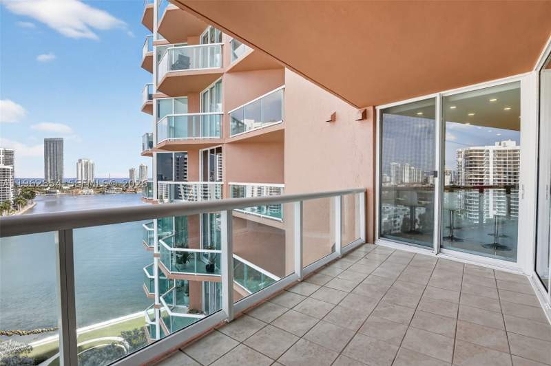 3 bedroom Condominium at 3370 Hidden Bay Dr 1501, 100 Hidden Bay Condo, Aventura — photo 4