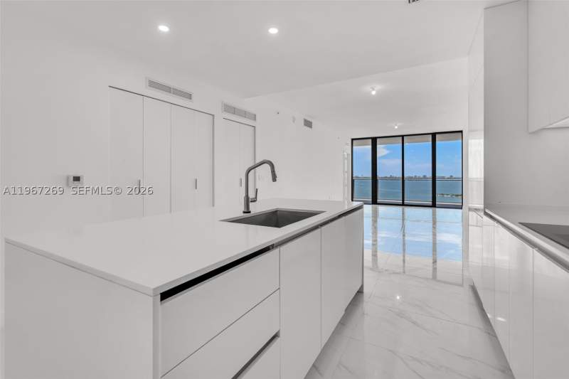 2 bedroom Condominium at 700 NE 24th St 1806, Aria Reserve South Tower, Miami — photo 4