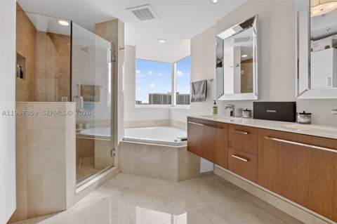 19400 Turnberry Way 1012, Aventura FL - photo 21 of 58