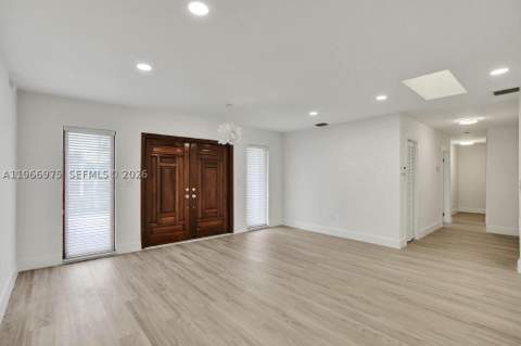 19710 NE 23rd Ave, Miami FL - photo 12 of 38