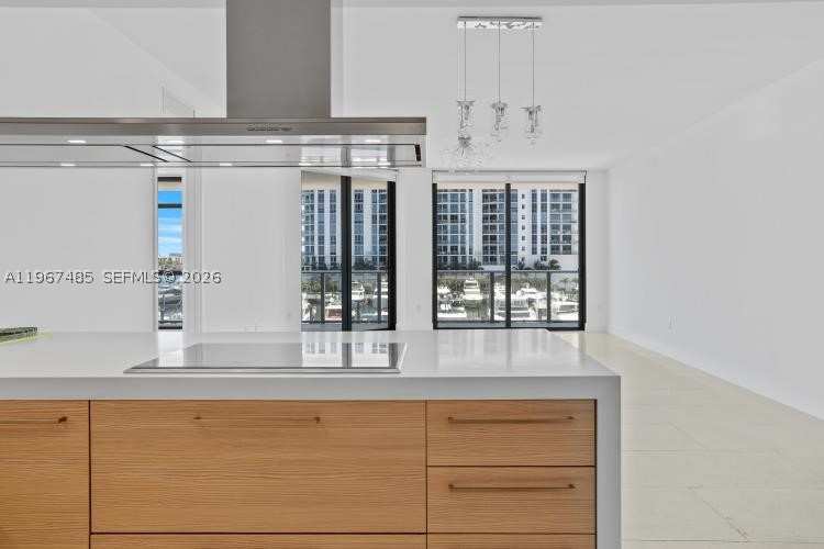 2 bedroom Condominium at 17301 Biscayne Blvd 305, Marina Palms Residences N, North Miami Beach — photo 1