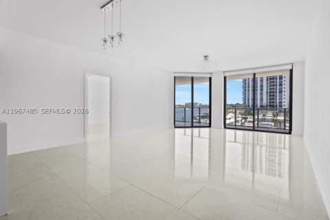 17301 Biscayne Blvd 305, North Miami Beach FL - photo 15 of 48