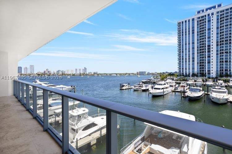 2 bedroom Condominium at 17301 Biscayne Blvd 305, Marina Palms Residences N, North Miami Beach — photo 4