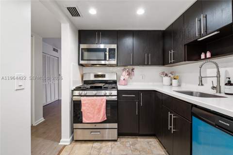 1615 Meridian Ave 202, Miami Beach FL - photo 11 of 17