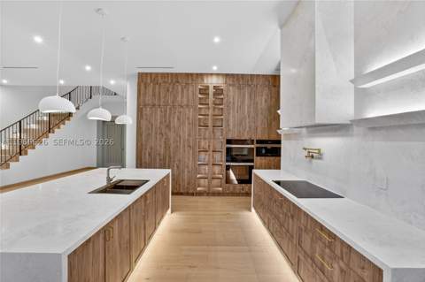 1514 Consolata Ave, Coral Gables FL - photo 13 of 48