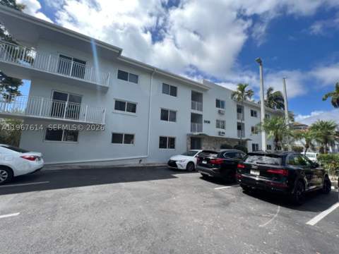 2430 NE 135th St 105, North Miami FL - photo 15 of 25