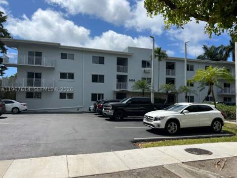 2430 NE 135th St 105, North Miami FL - photo 18 of 25