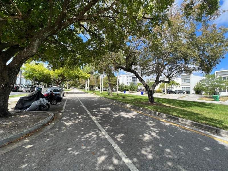 1 bedroom Condominium at 2430 NE 135th St 105, Keystone Gardens Condo, North Miami — photo 3