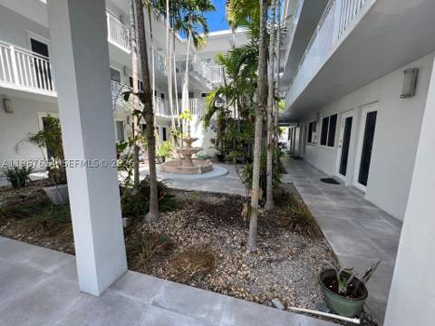2430 NE 135th St 105, North Miami FL - photo 6 of 25